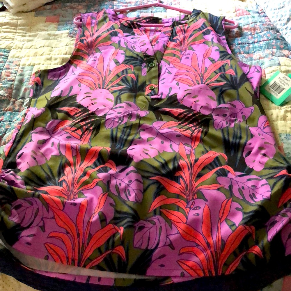 NWT Reel Legends Performance top 50SPF